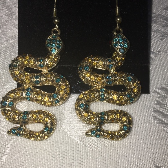 Rhinestone snake earrings - Picture 2 of 8